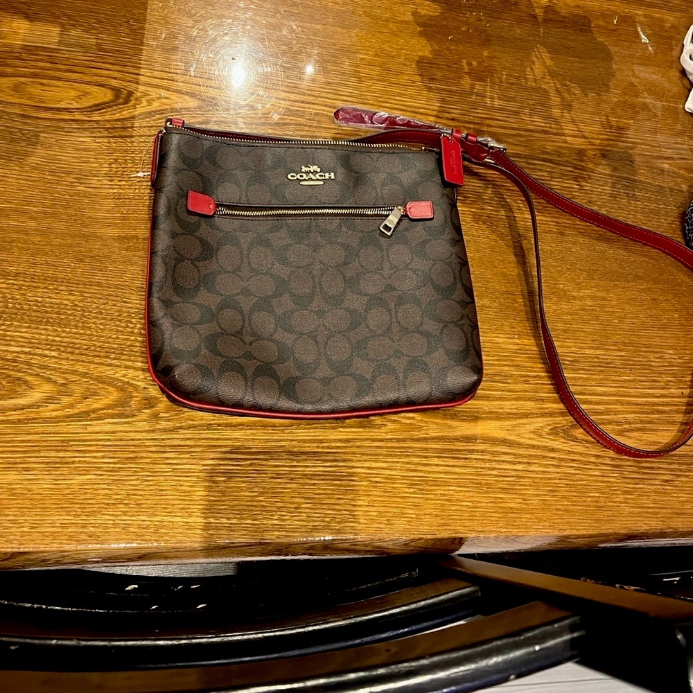 Coach Signature Brown and Red Crossbody Bag New without tags (Never used)